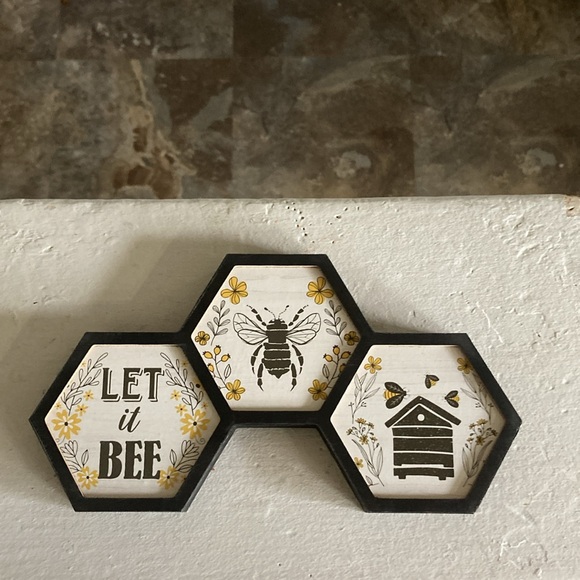 NWT- Black Wooden- Hexagonal- LET IT BEE 🍯🐝 Decoration Sign - Picture 4 of 14